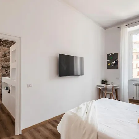 The Rent - Three-room Near Lungotevere