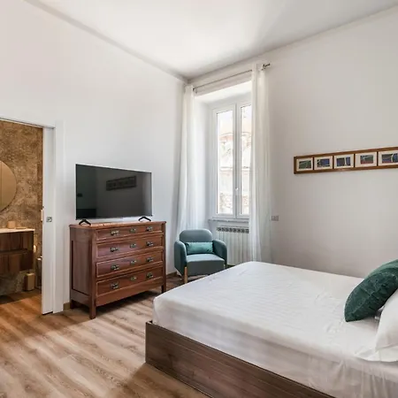 The Rent - Three-room Near Lungotevere