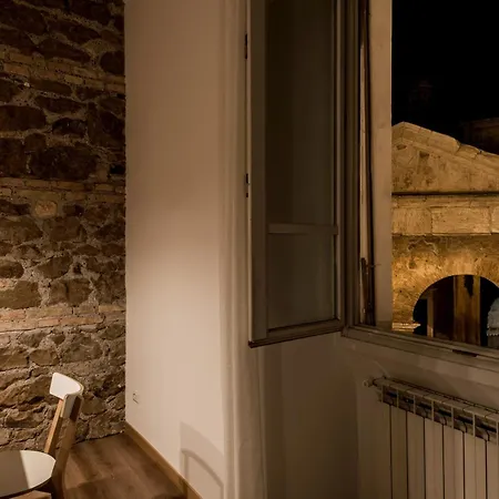 The Rent - Three-room Near Lungotevere * Rzym